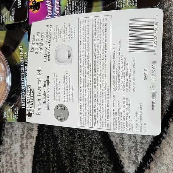 PUMPKIN MASTERS POWERED LIGHT GLOWS W/ SLOWLY SHIFTING COLORS AMERICA'S FAVORITE - Picture 3 of 9